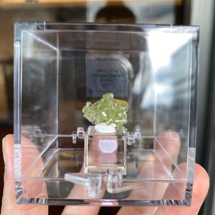 23E137A2 加拿大魁北克翠色維蘇威石 3.4g $2200 (1)
