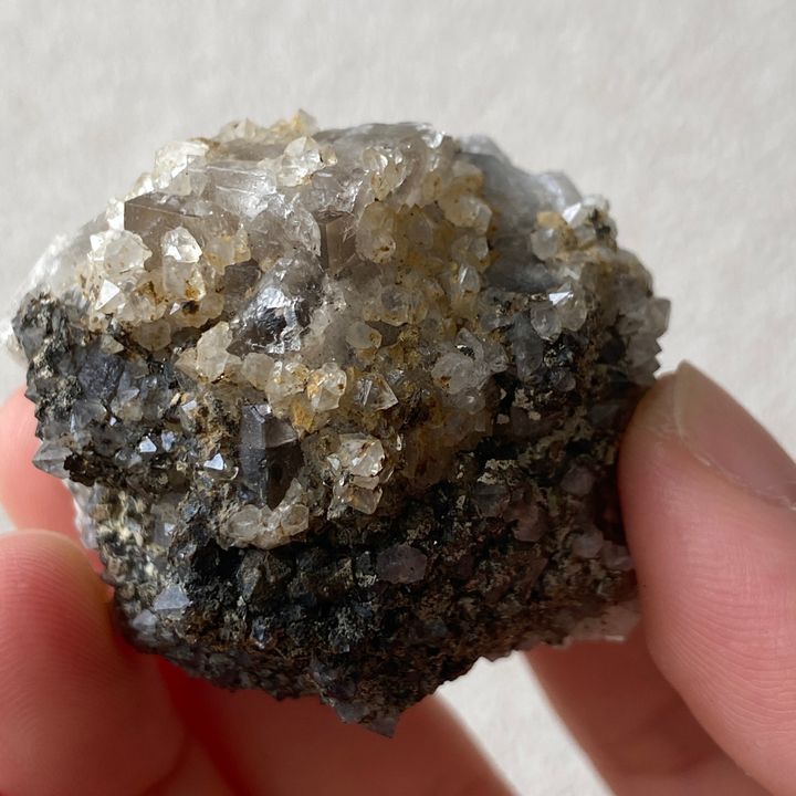 公牛靜脈｜英國日光螢石 22K03BV1 52.6g  (1)