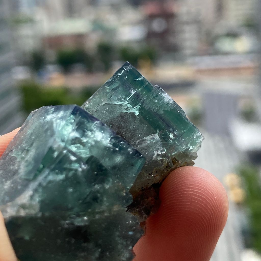 毒藤礦袋｜英國日光螢石 23B03PI5 34.9g (10)
