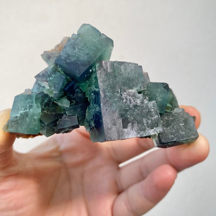 頑皮侏儒｜英國日光螢石 23D03NGC7 (1)