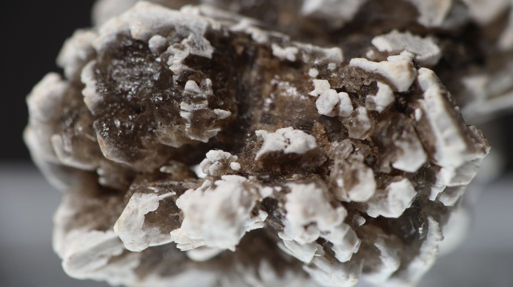 23G53A18 22.8 1500 (8)