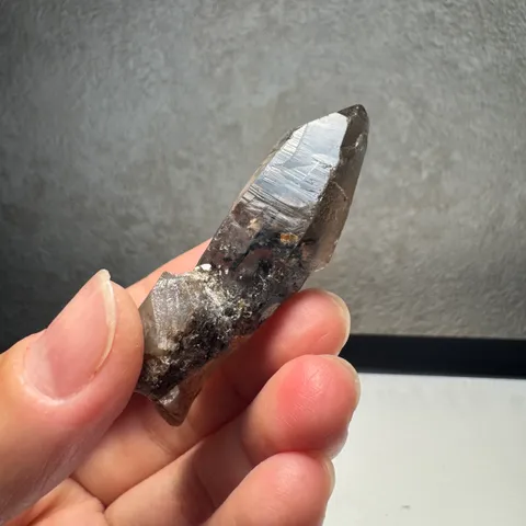 24I24A19 22.2g $600 (2)