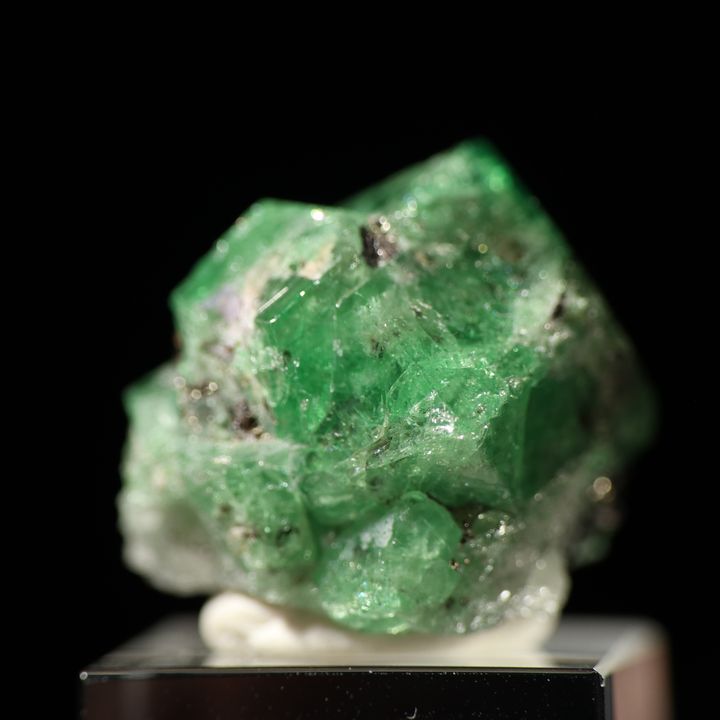25B70 (1)
