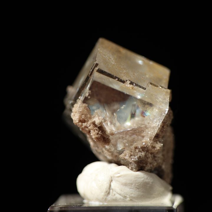 25B143 (3)