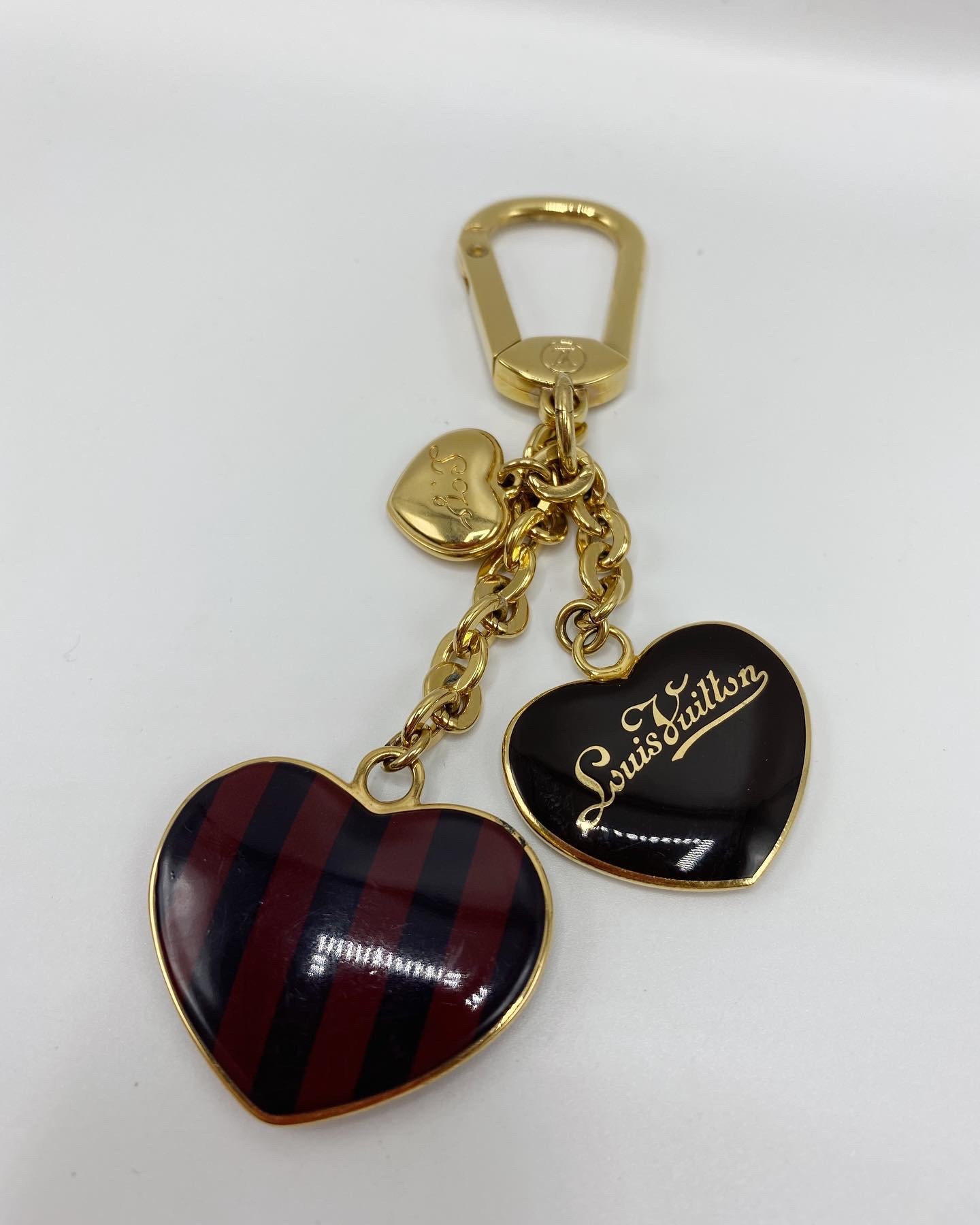 louis vuitton heart keychain