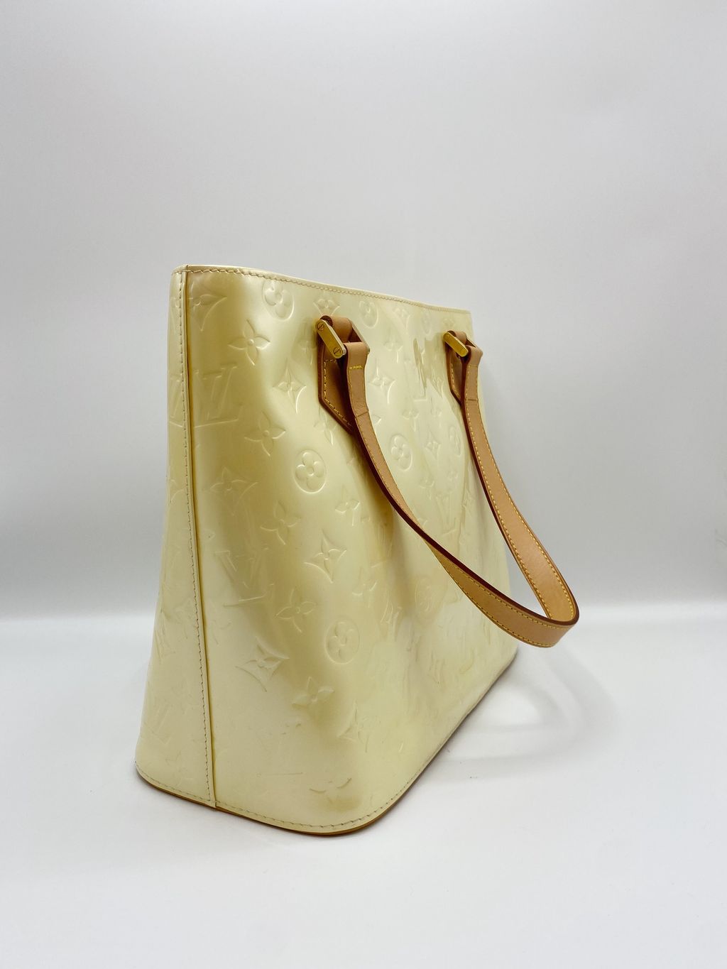 Louis Vuitton Houston Handbag 329994