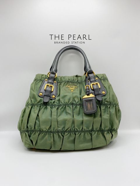 Prada – The Pearl Branded Station