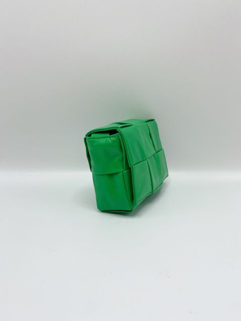 33AB0F5F-D846-4FF7-817E-CF9EDAA4C5A8