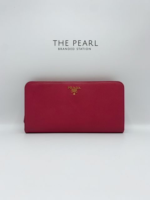 Prada – The Pearl Branded Station