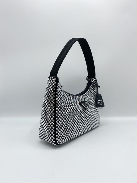 Prada – The Pearl Branded Station Prada – The Pearl Branded Station