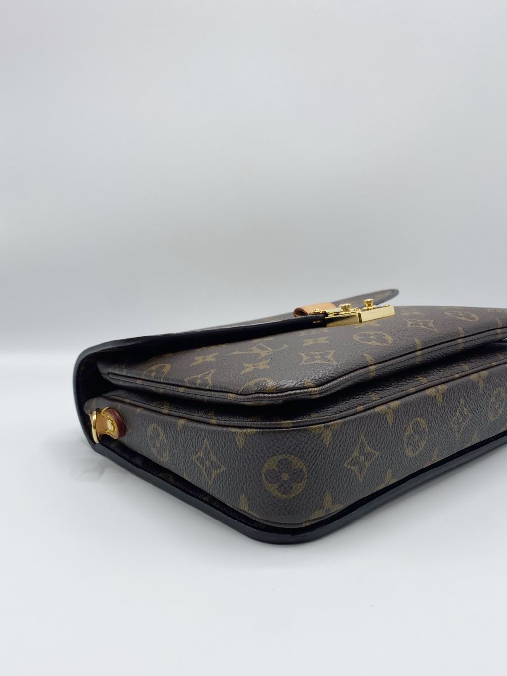 image_22364D2E-E107-45FC-A0E4-827269F55522_1764044491