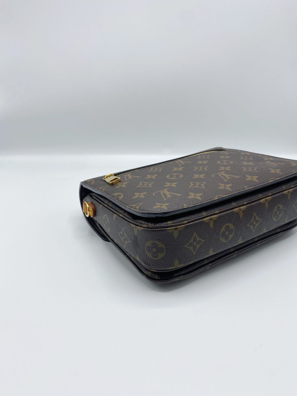 image_EB27A4A9-E2BB-4445-AD4A-0A54564DF30C_1764044491