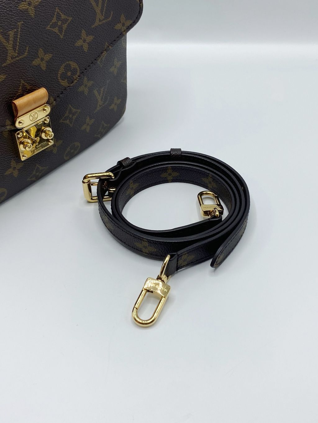 image_CEBFDDEA-94BA-4128-9001-73472E78218B_1764044491