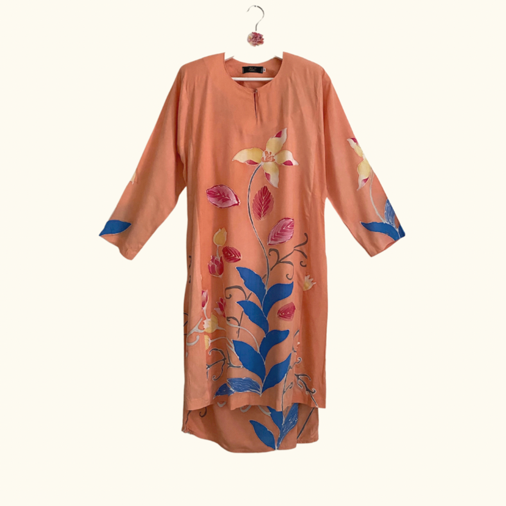 Peach kurung pahang small top .png