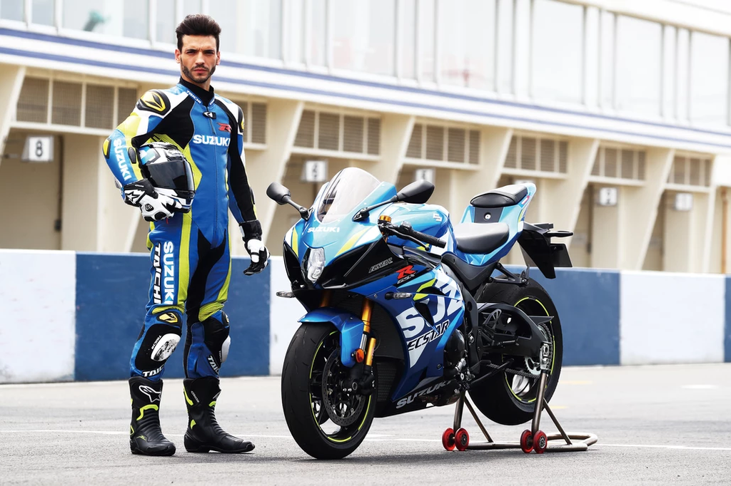 Suzuki GSX-R1000 PHOTO6.png