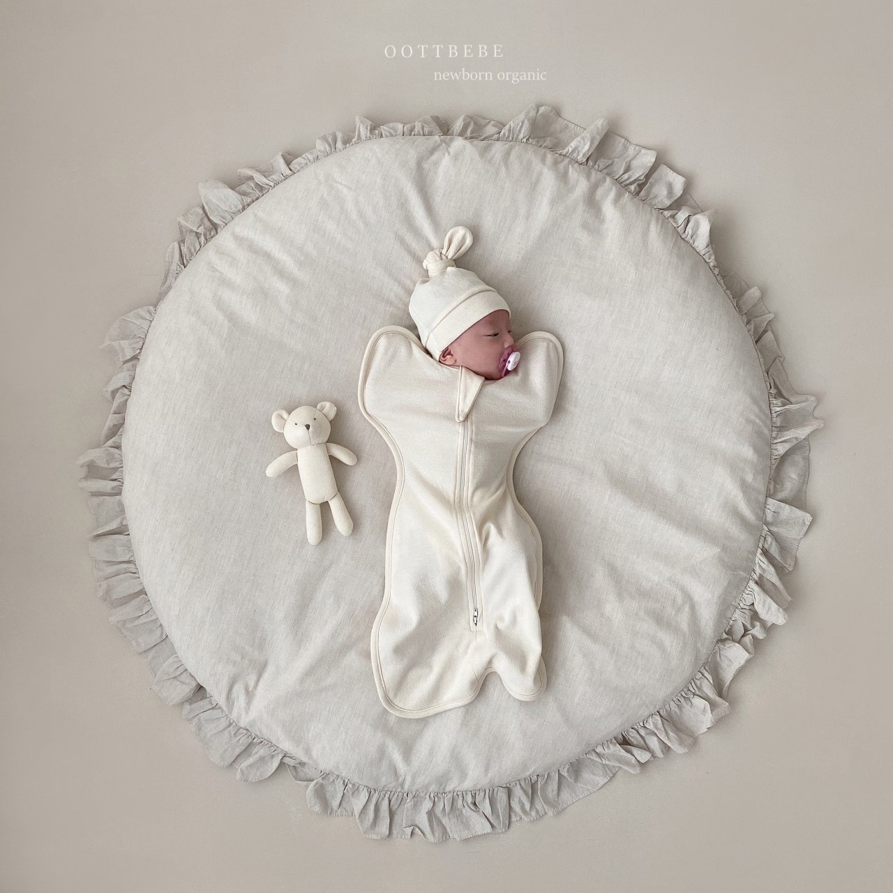 35B4DFC7-FDFC-48EB-BDA6-792AE0C4D611