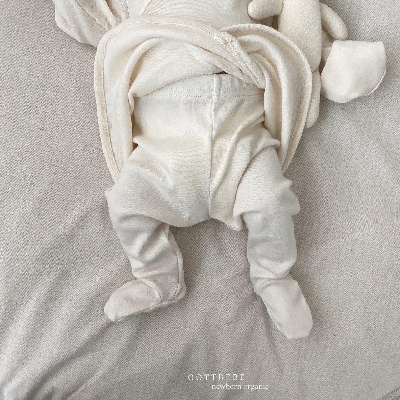 BF4CAE4C-81A7-4FB5-9F0B-46ECA238C9A9