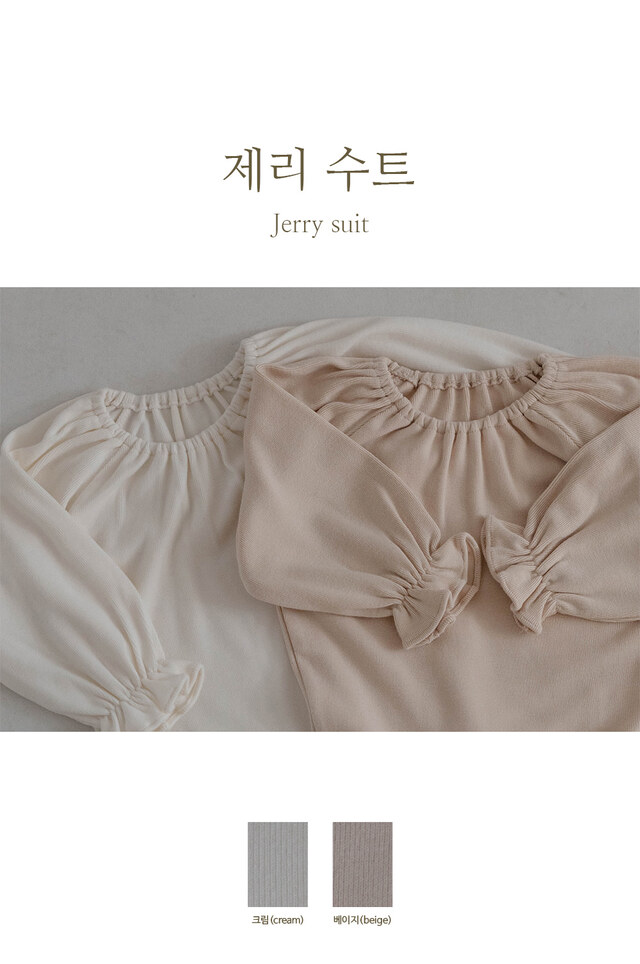 643C33A0-322D-4D0F-B81A-3D95376C5903