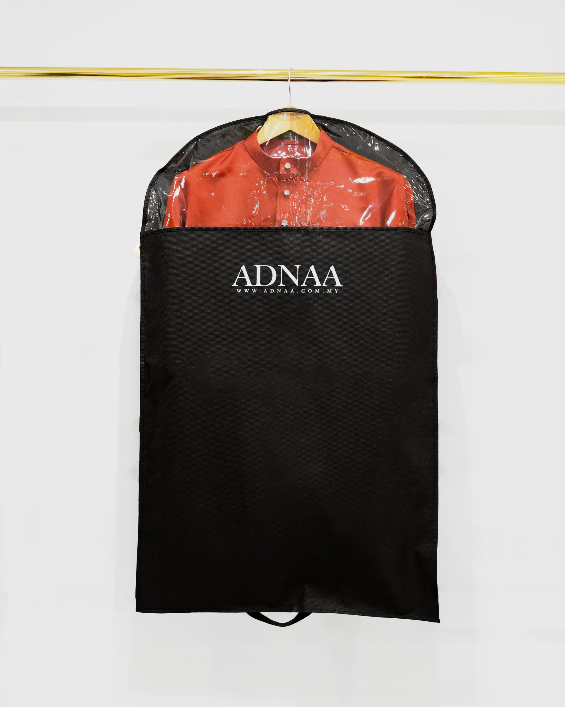 GARMENT BAG FRONT