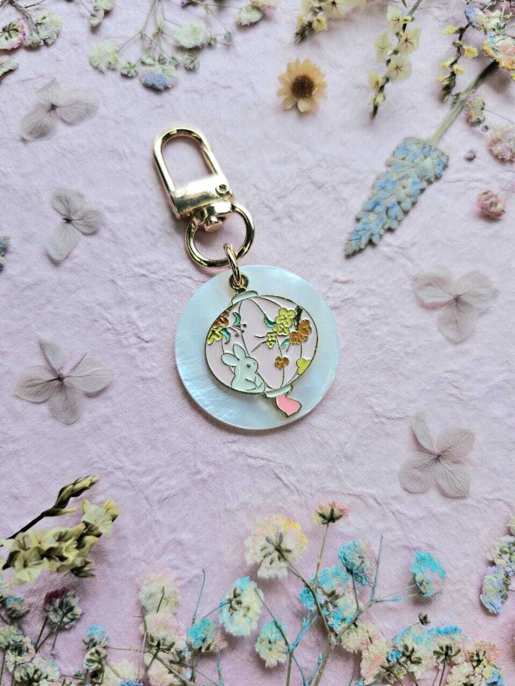 LANTERN BUNNY ARTORIAS TAG (1)