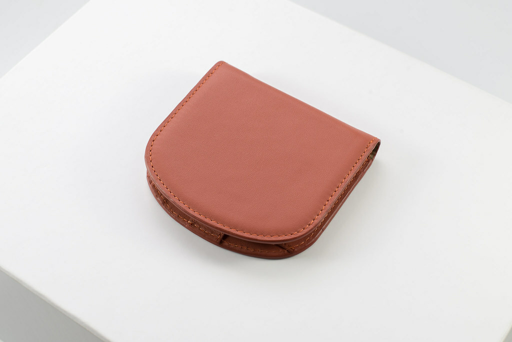 cozee-arch-wallet-coral-pink-2.jpeg