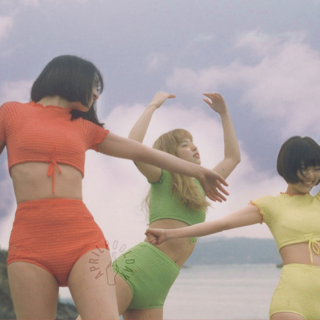 aprilpoolday泳衣smoggie短袖泳衣6