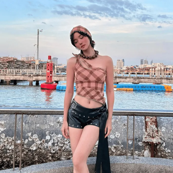 [Aprilpoolday 正式授權] Vivivan 草莓巧克力格紋斜肩坦基尼 (12)