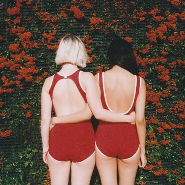 Saneology | 風格指南 - 復古泳衣