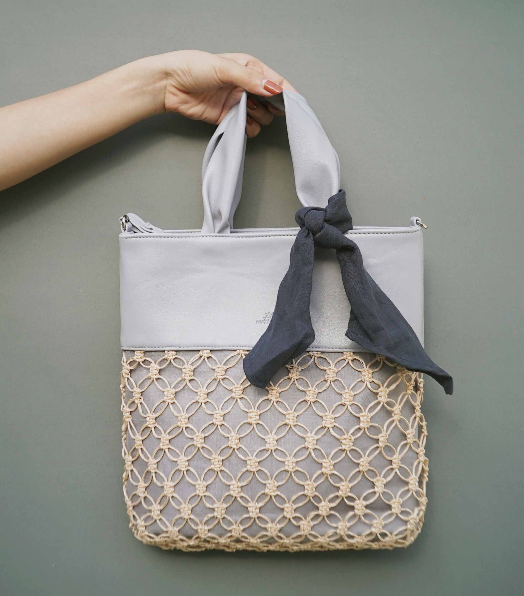 half-square-totebag-blue-4.jpeg half-square-totebag-blue-4.jpeg