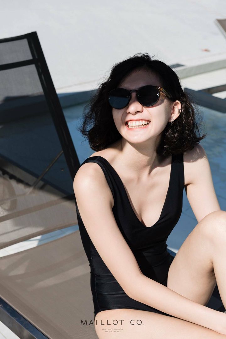 lily-black-2.jpeg