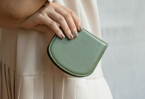 cozee-arch-wallet-dark-green-1.jpeg