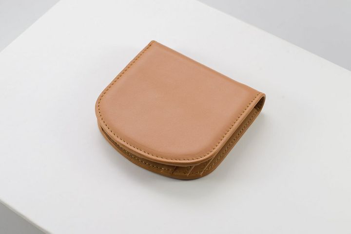 cozee-arch-wallet-light-tan-2.jpeg
