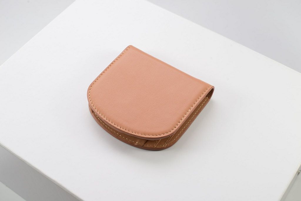 cozee-arch-wallet-pink-beige-2.jpeg