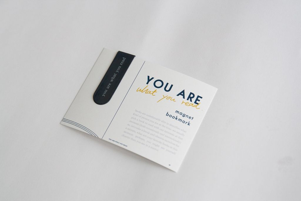 easearound書籤-you are what you read2