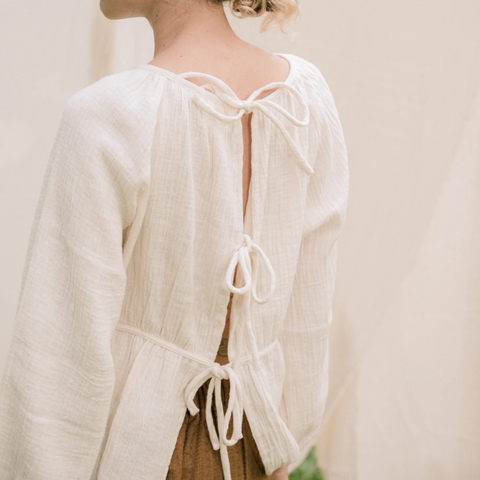 米白棉質傘形長袖｜小露性感｜泰國清邁設計品牌 Palit