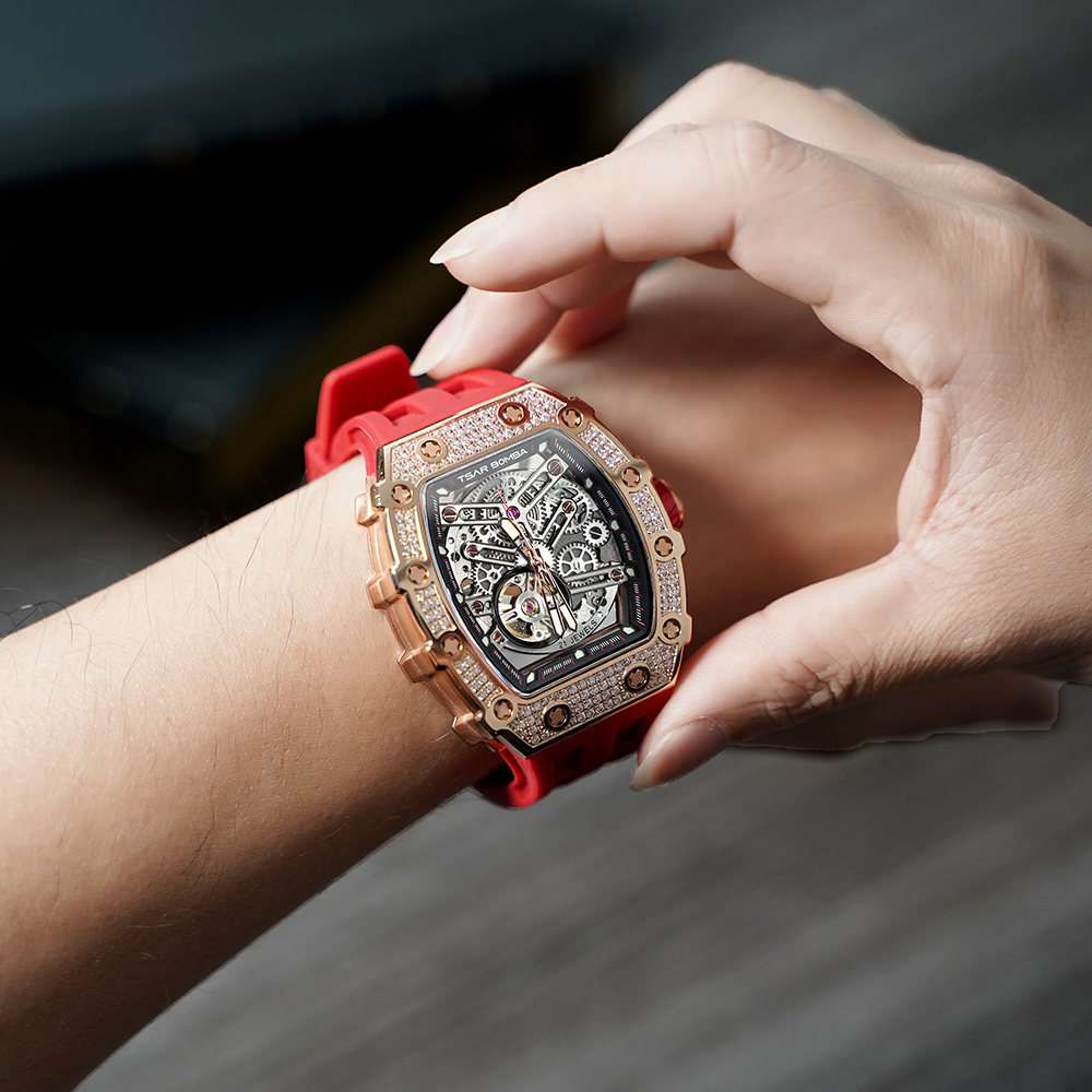 TB8208D-079