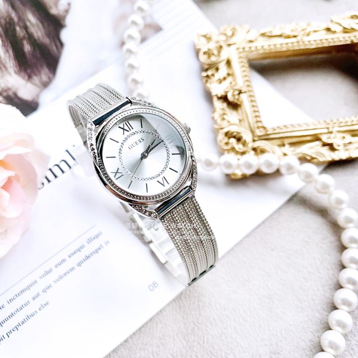 W1084L13.jpg