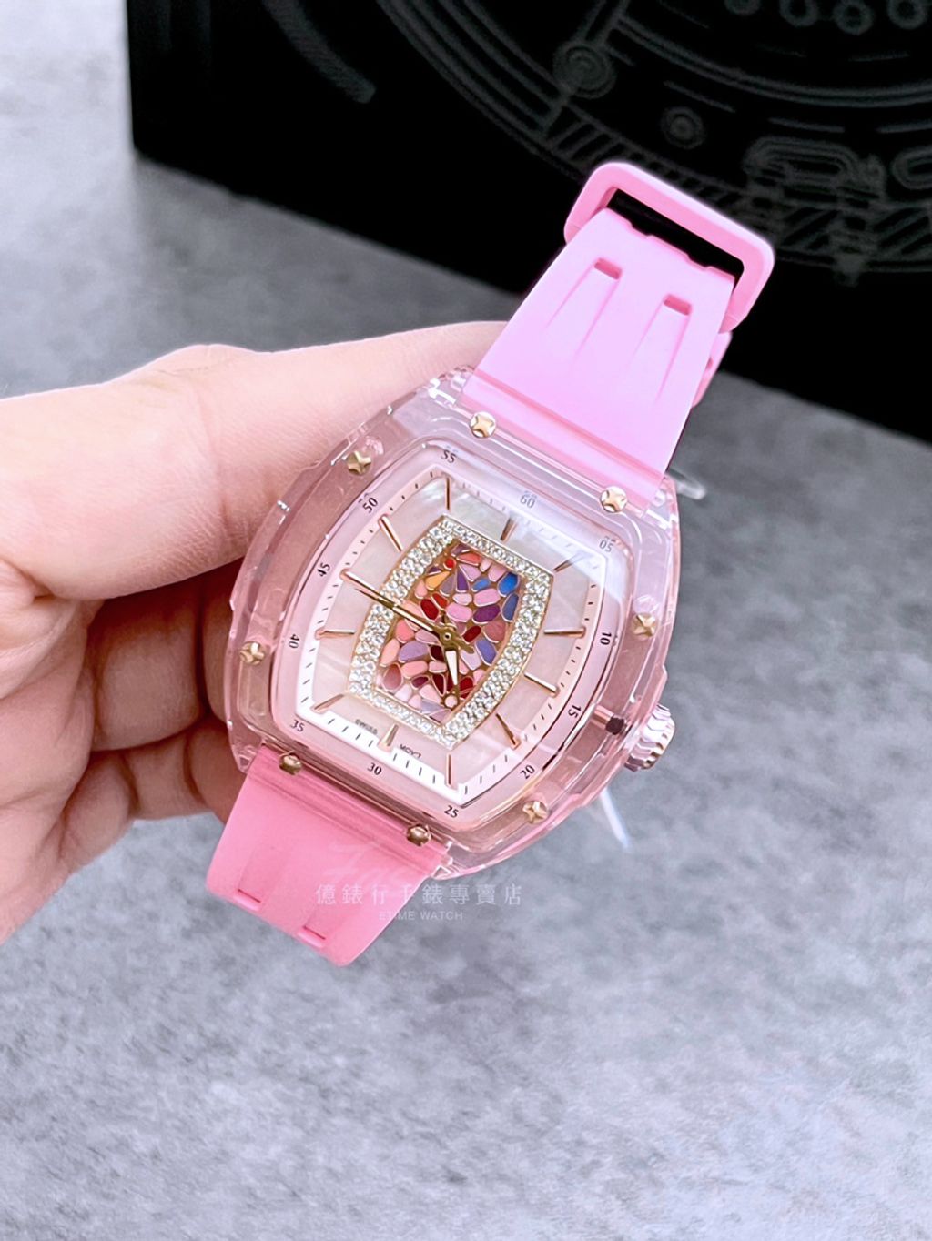 TB8219L-022