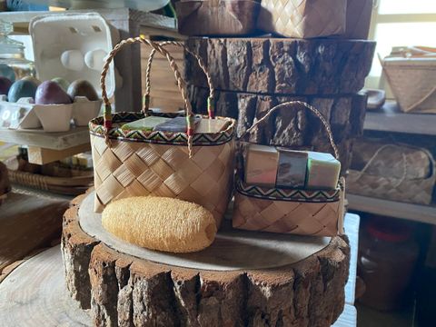 足渡蘭_月桃籃禮盒組_商品照02-scaled