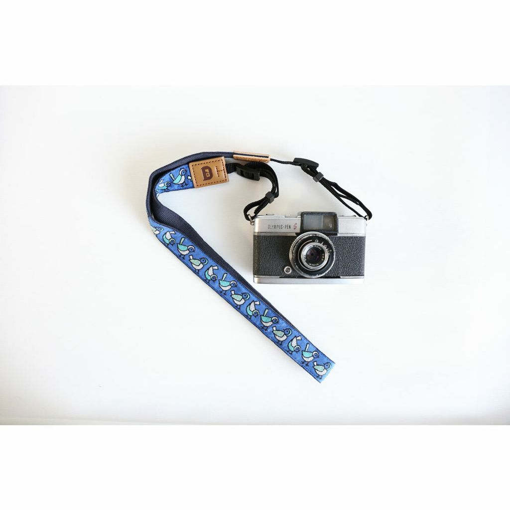 3004-05-小鳥-藍-相機背帶-Pro01-SQ1000.jpg