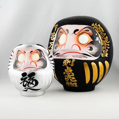 PTSD-02ESB-吉田だるま-12cm-銀-緣起達摩-黑福入-(8)-SQ1000