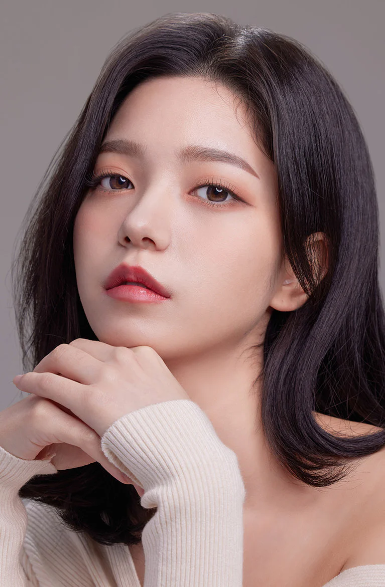 blurred-black__5_9e83c122-0c24-4429-a53c-d94afb23904c