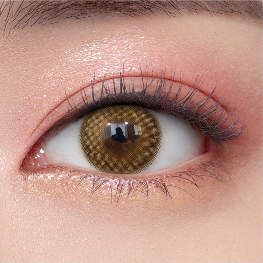 Frenchshine_Hazel_eye