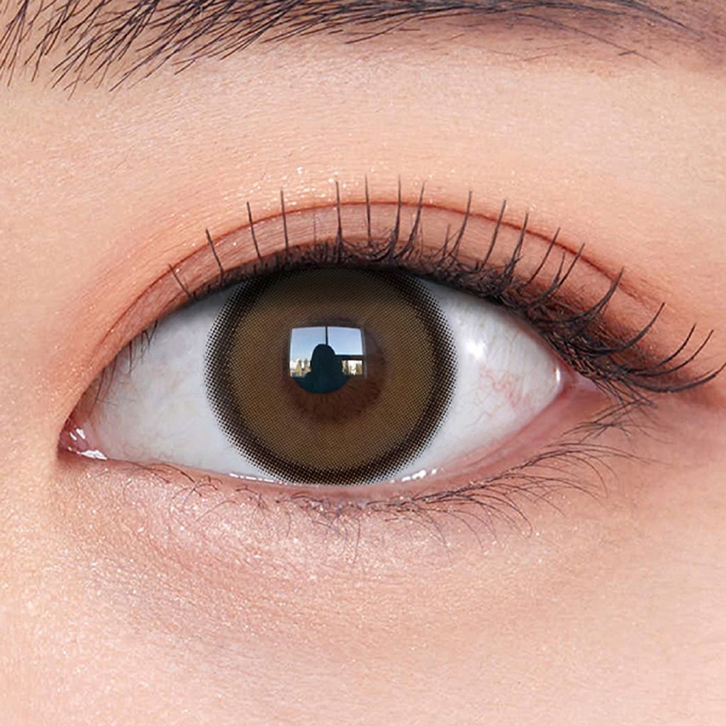 MainPhoto_Realish_1D_Brown_Eye