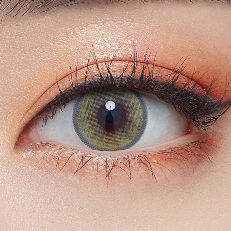 MainPhoto_Nella_1Day_Eye_AshOlive