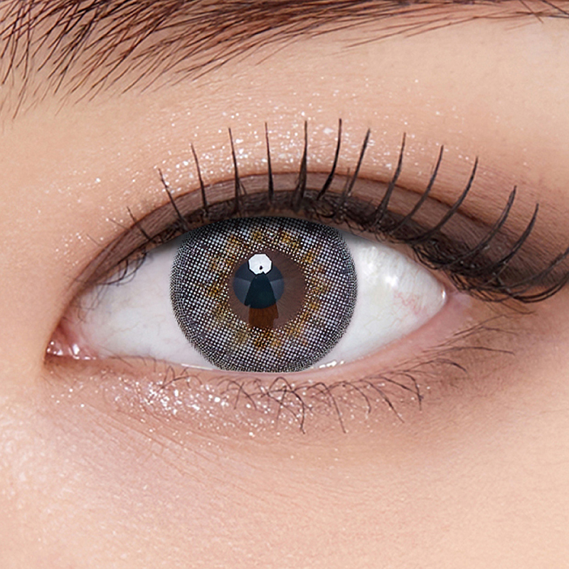 MainPhoto_Jennifer_1M_Gray_Eye