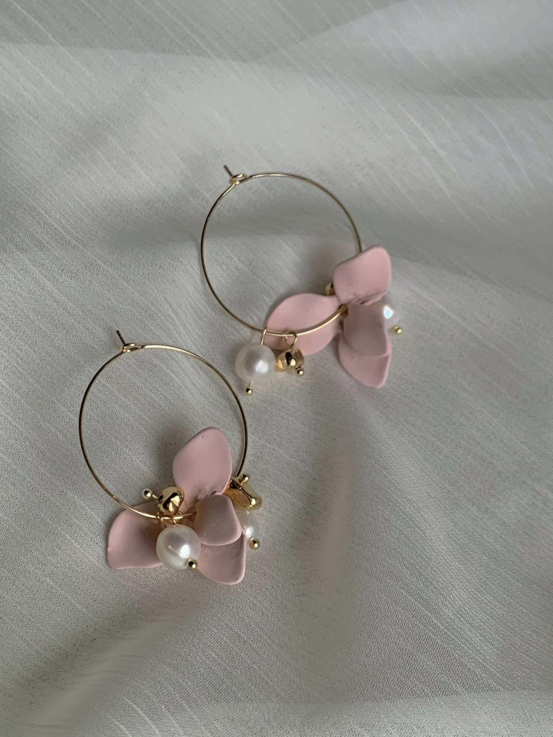 F3EDB896-6E01-490B-83A3-054B92425080