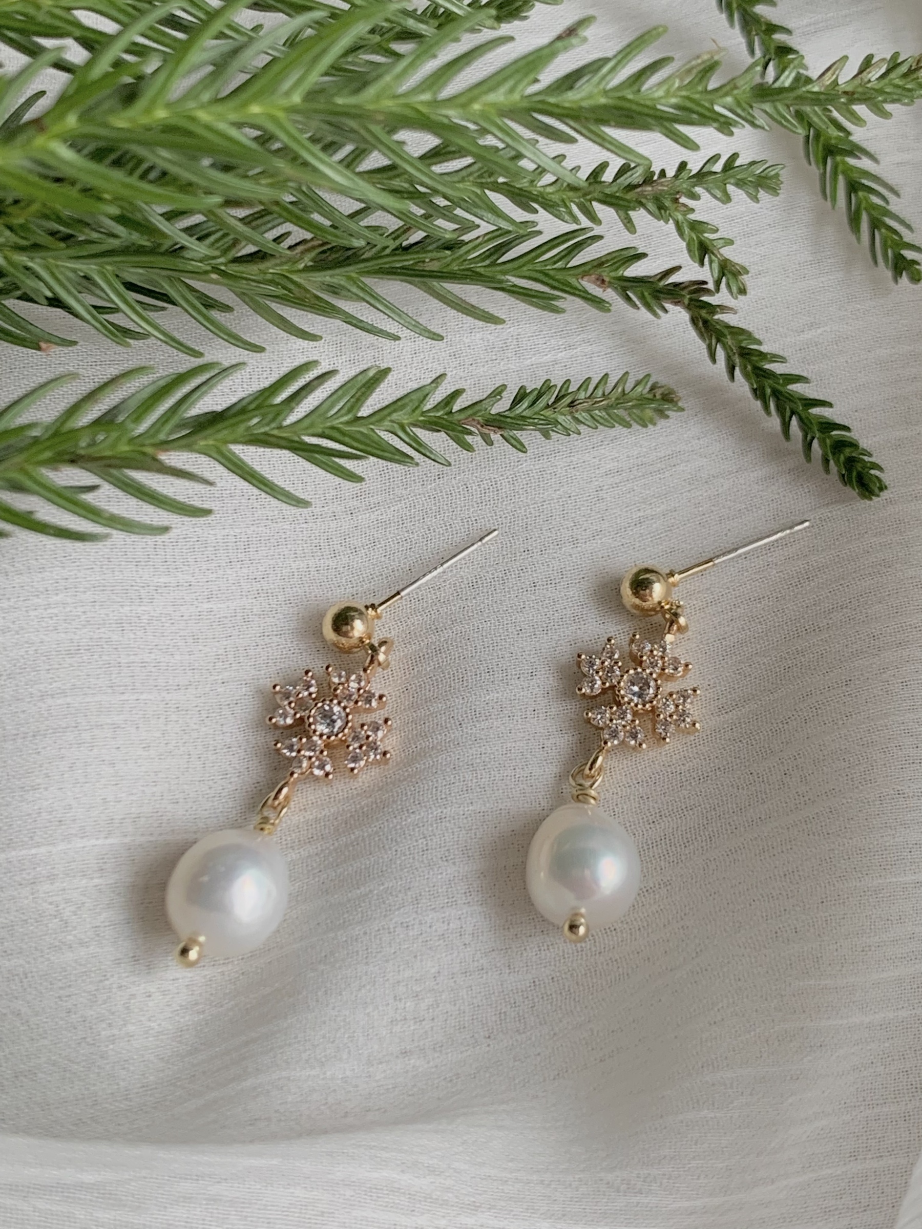 C61A25CF-2668-4338-8576-867BFD997369