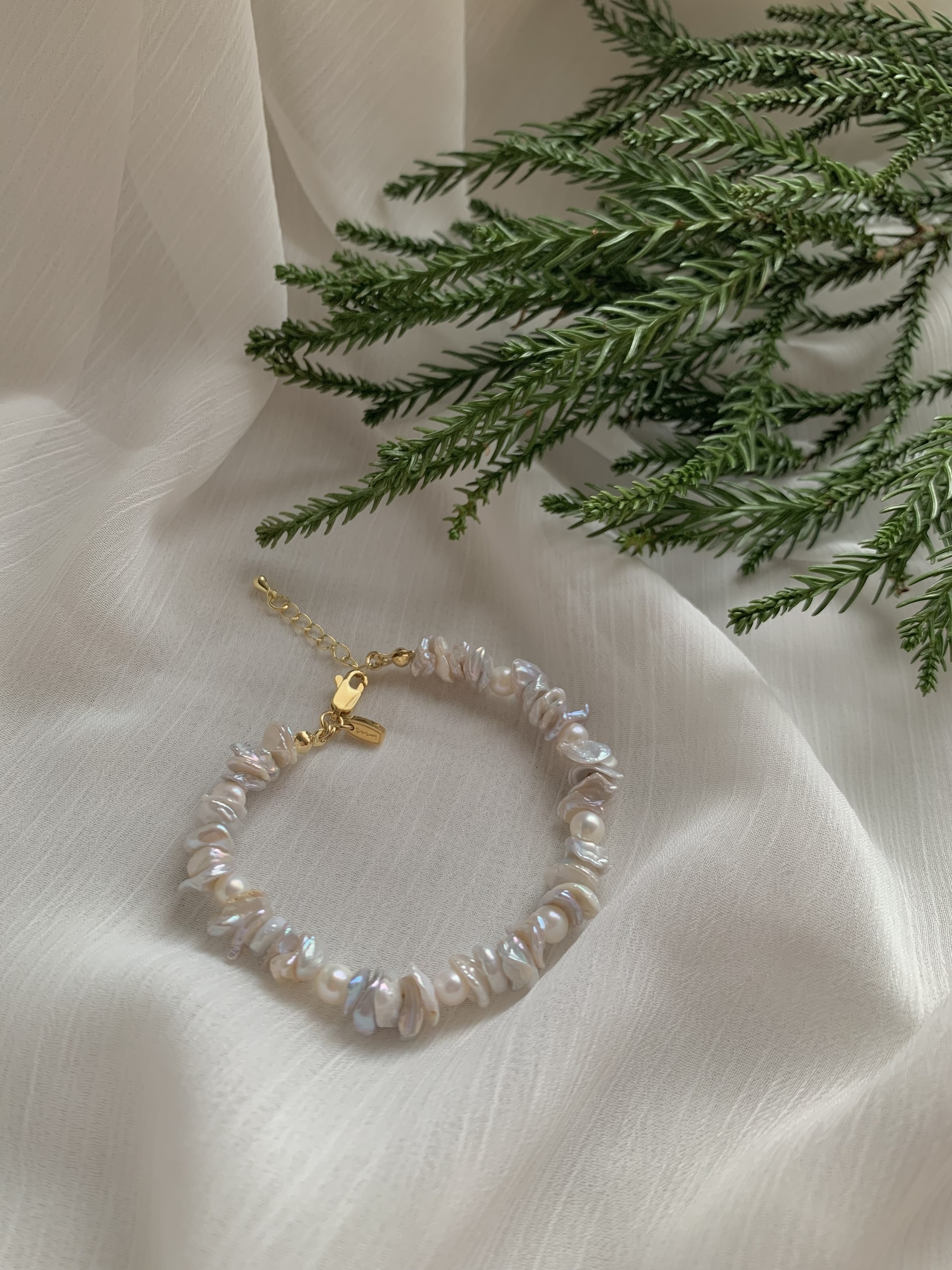 EE788F41-10D8-413F-B17F-E0068BF8C80F