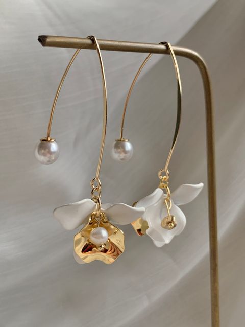 665635D3-9B3E-47A6-A95C-DABA7A647BBC